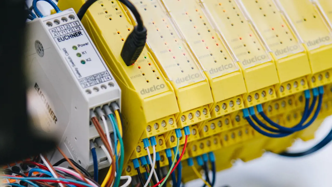 Slider Safety relay